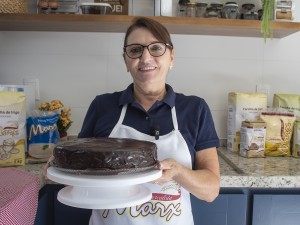 Bolo de chocolate com recheio de chocolate Cerealista Marx